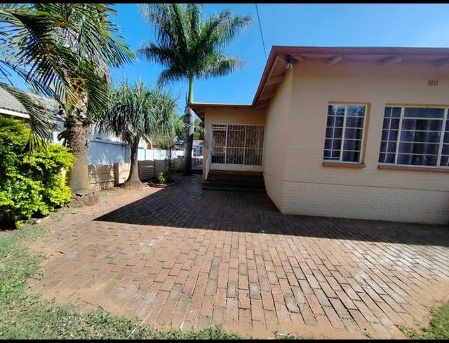 3 BEDROOM HOUSE FOR SALE IN PRETORIA GARDENS
